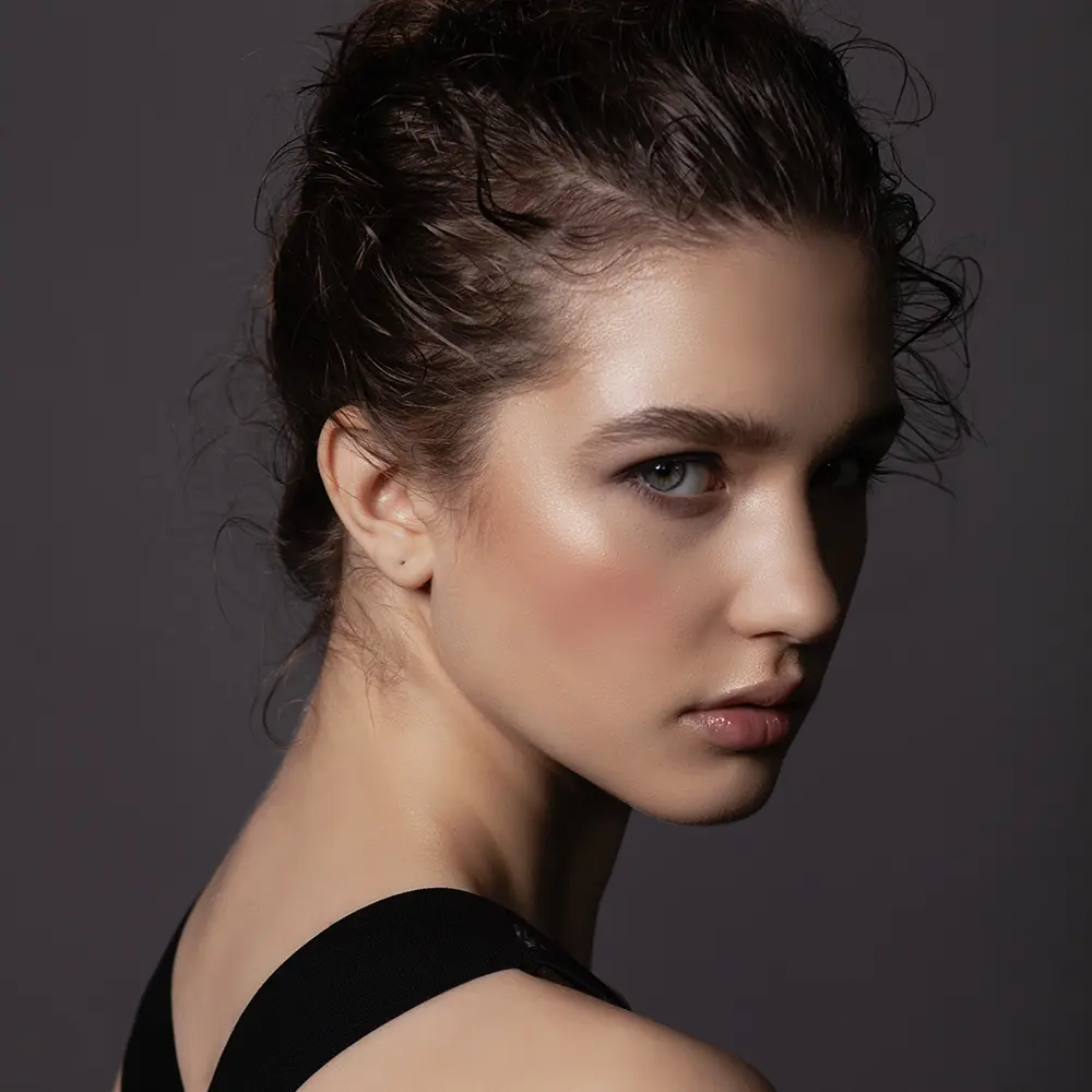 Model Photo Retouching After 6