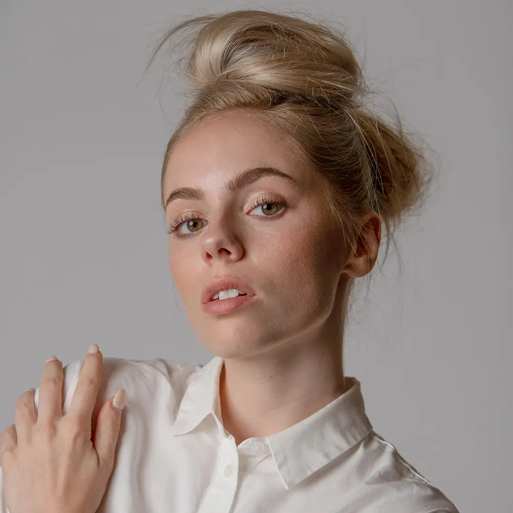 Model Photo Retouching Before 5